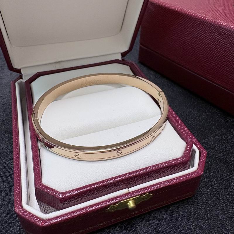 Cartier Bracelet ID:20261020-147